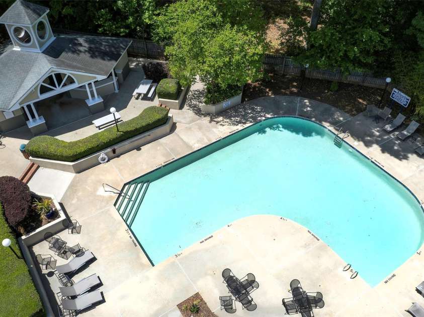 19823 Henderson Road, Cornelius, NC 28031.  MLS# CAR4374380, YatesRealty ID 22560. Private lakeside pool...