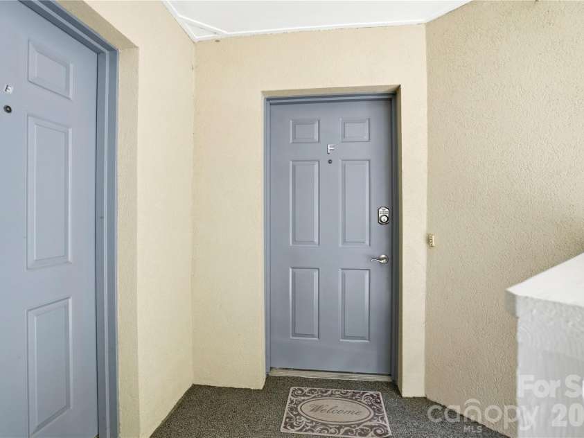 19823 Henderson Road, Cornelius, NC 28031.  MLS# CAR4377209, YatesRealty ID 22560. Enter and be impressed