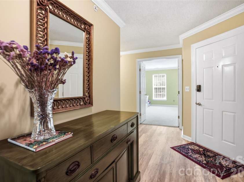 19823 Henderson Road, Cornelius, NC 28031.  MLS# CAR4377209, YatesRealty ID 22560. Spacious entry