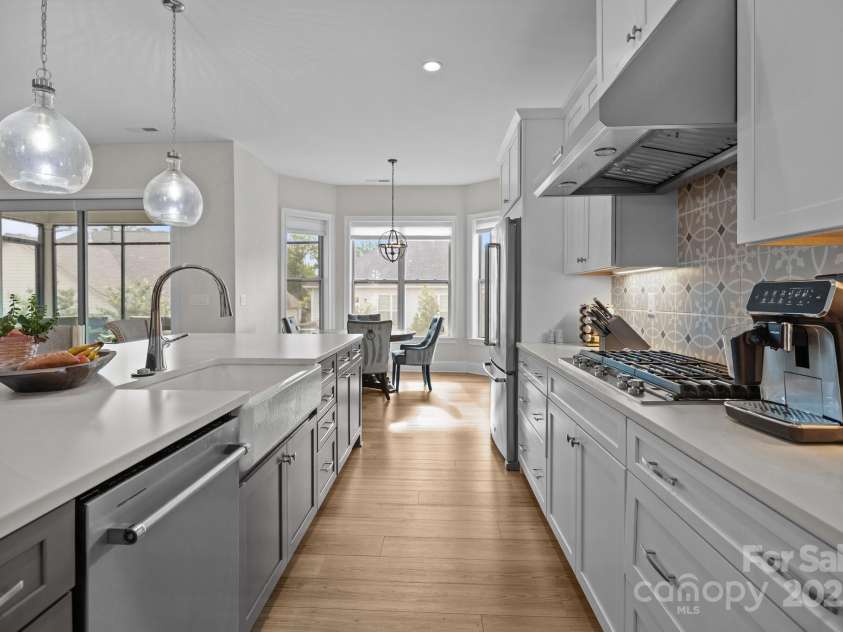 82120 Standing Oak Drive, Charlotte, NC 28278.  MLS# CAR4269011, YatesRealty ID 22560. 