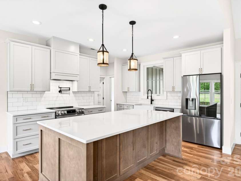 34 Old Souther Road, Mills River, NC 28759.  MLS# CAR4380756, YatesRealty ID 22562. Extra large kitchen island 