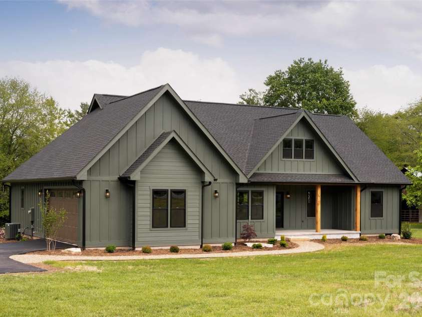 34 Old Souther Road, Mills River, NC 28759.  MLS# CAR4380756, YatesRealty ID 22562. Welcome to 34 Old Souther