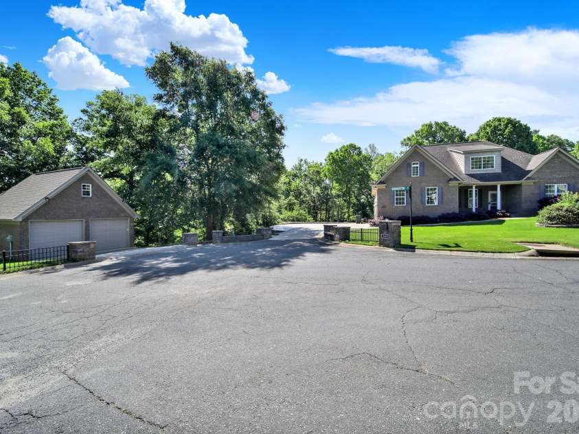 3003 Sparkston Lane, Rock Hill, SC 29732.  MLS# CAR4372253, YatesRealty ID 22563. 