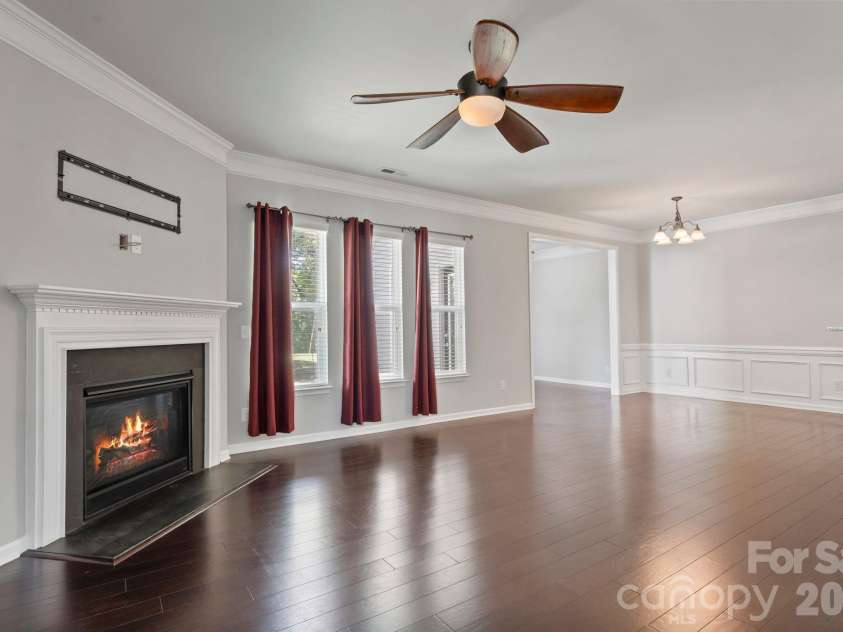 3120 Park South Station Boulevard, Charlotte, NC 28210.  MLS# CAR4374680, YatesRealty ID 22564. 