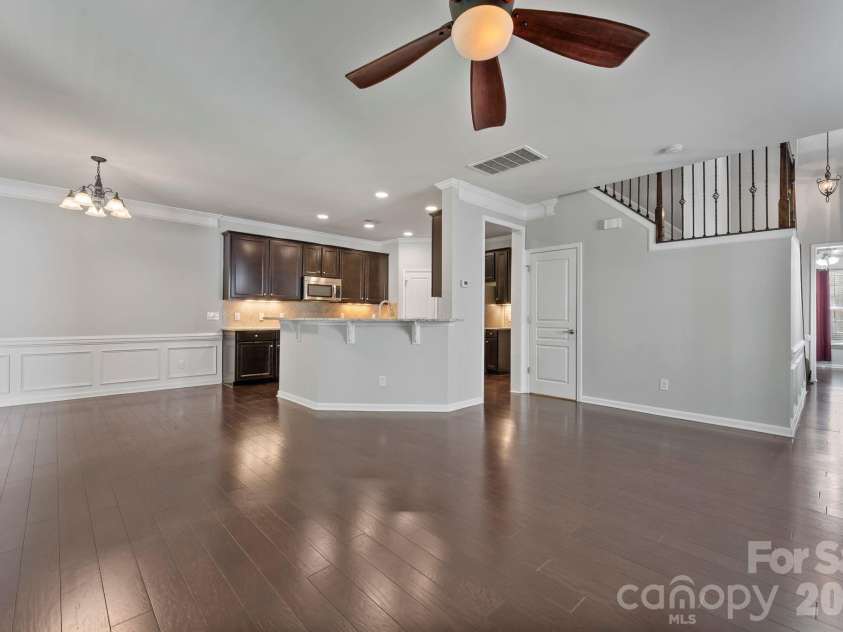 3120 Park South Station Boulevard, Charlotte, NC 28210.  MLS# CAR4374680, YatesRealty ID 22564. 