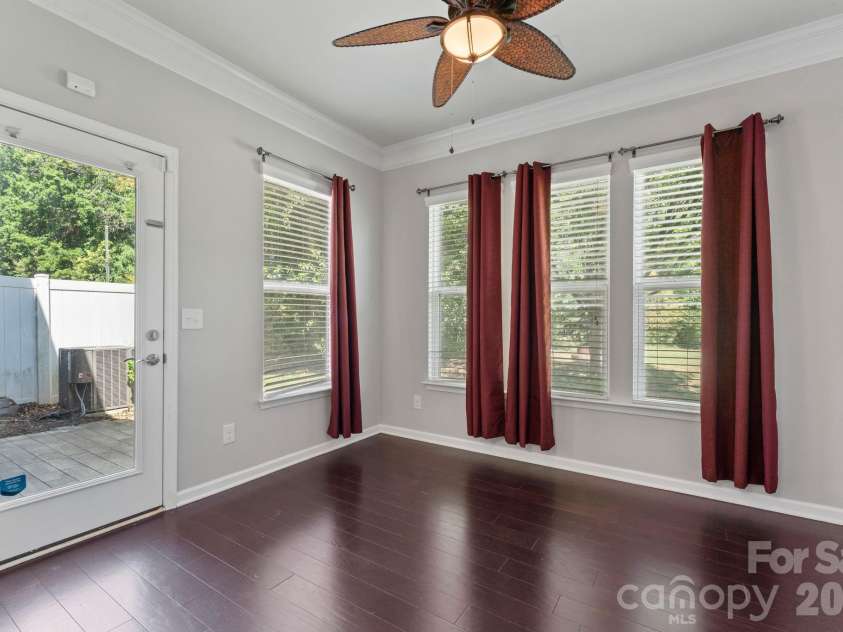 3120 Park South Station Boulevard, Charlotte, NC 28210.  MLS# CAR4374680, YatesRealty ID 22564. 