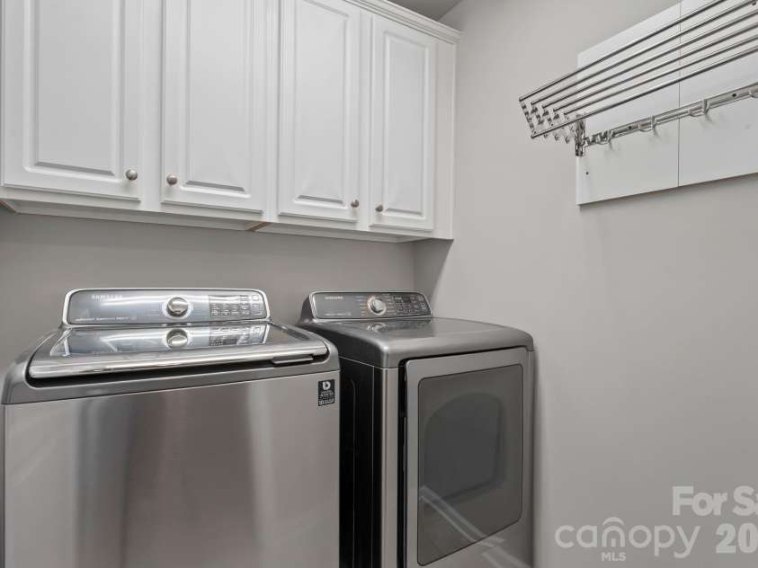 3120 Park South Station Boulevard, Charlotte, NC 28210.  MLS# CAR4374680, YatesRealty ID 22564. 