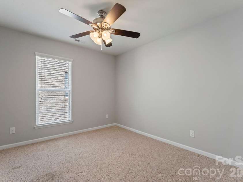 3120 Park South Station Boulevard, Charlotte, NC 28210.  MLS# CAR4374680, YatesRealty ID 22564. 