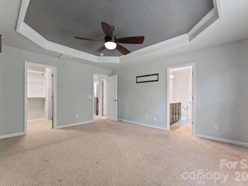3120 Park South Station Boulevard, Charlotte, NC 28210.  MLS# CAR4374680, YatesRealty ID 22564. 
