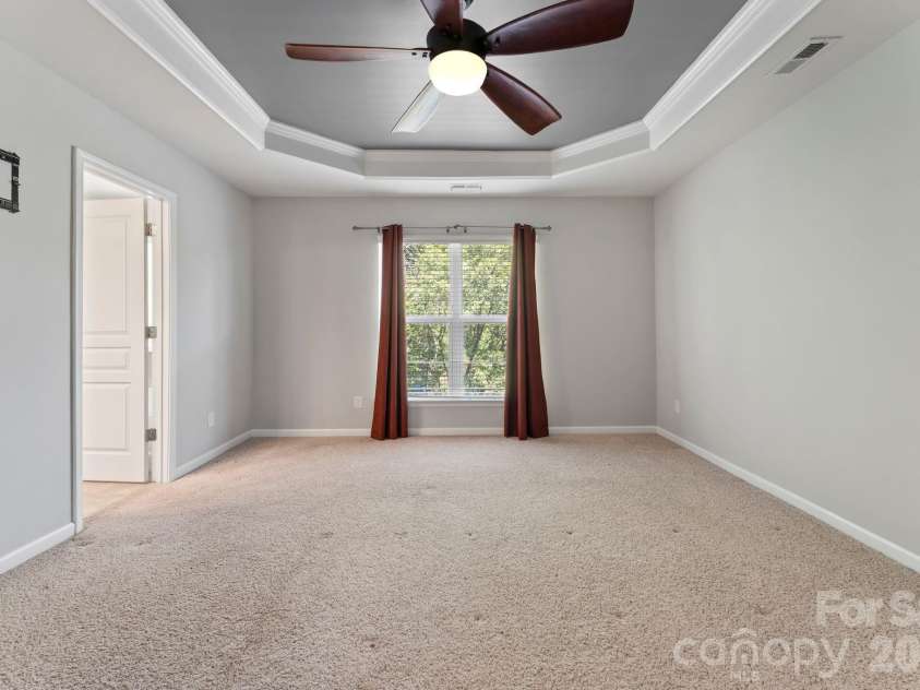 3120 Park South Station Boulevard, Charlotte, NC 28210.  MLS# CAR4374680, YatesRealty ID 22564. 