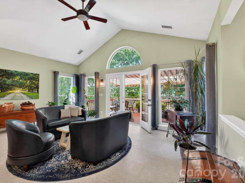 12601 Kane Alexander Drive, Huntersville, NC 28078.  MLS# CAR4406524, YatesRealty ID 22565. 