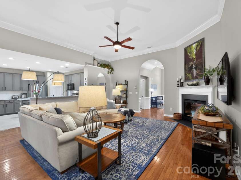 12601 Kane Alexander Drive, Huntersville, NC 28078.  MLS# CAR4406524, YatesRealty ID 22565. 