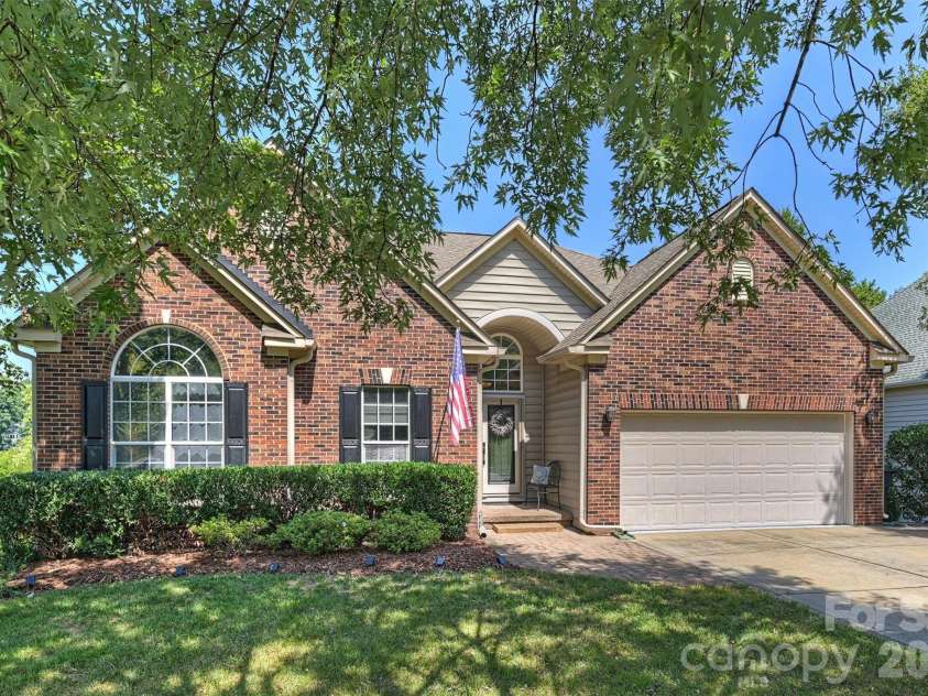 12601 Kane Alexander Drive, Huntersville, NC 28078.  MLS# CAR4424851, YatesRealty ID 22565. 