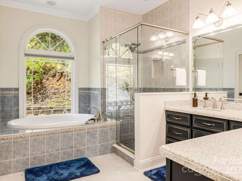 81 Smokemont Drive, Arden, NC 28704.  MLS# CAR4272334, YatesRealty ID 22566. 