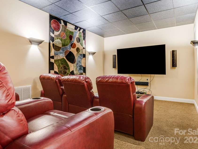 81 Smokemont Drive, Arden, NC 28704.  MLS# CAR4272334, YatesRealty ID 22566. 