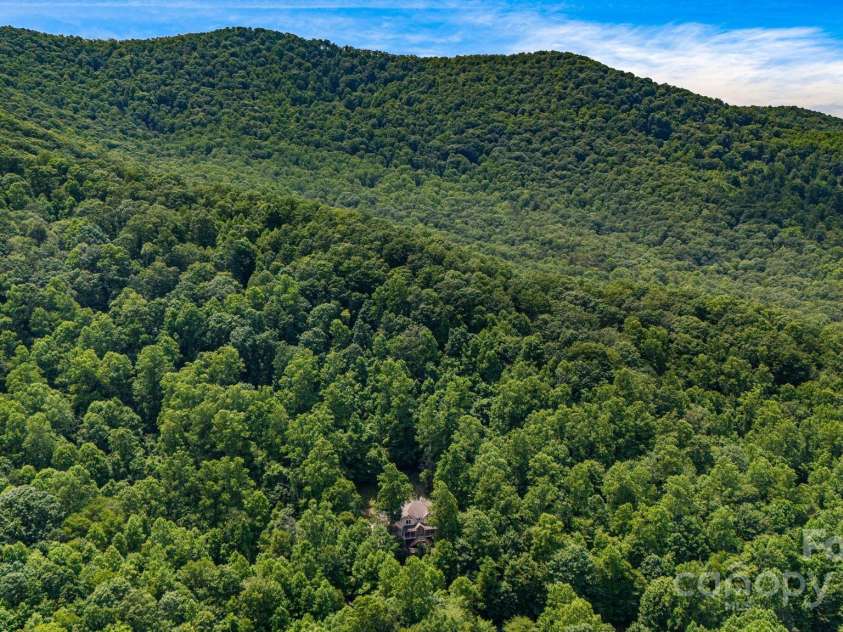 81 Smokemont Drive, Arden, NC 28704.  MLS# CAR4272334, YatesRealty ID 22566. 