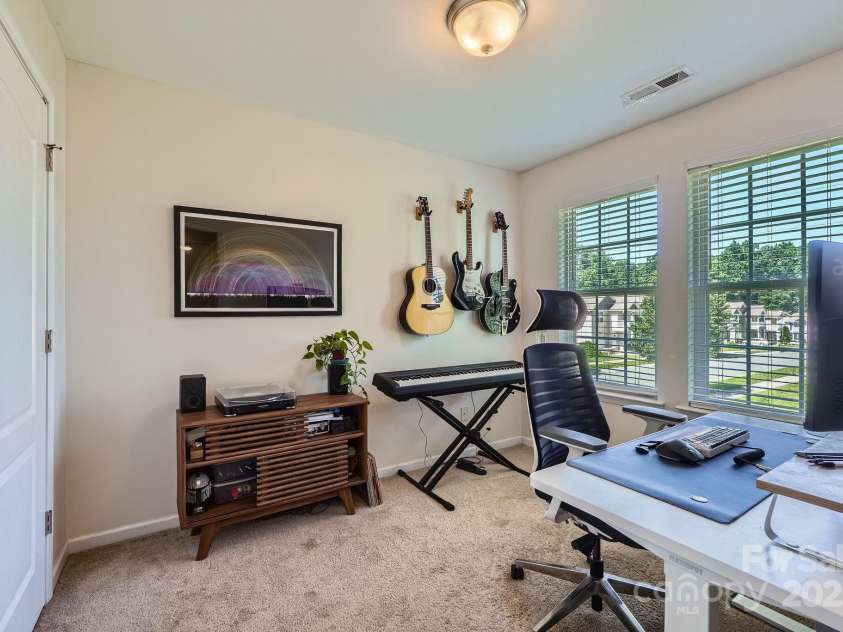 130 Ridge Bluff Road, Mooresville, NC 28115.  MLS# CAR4273054, YatesRealty ID 22567. 