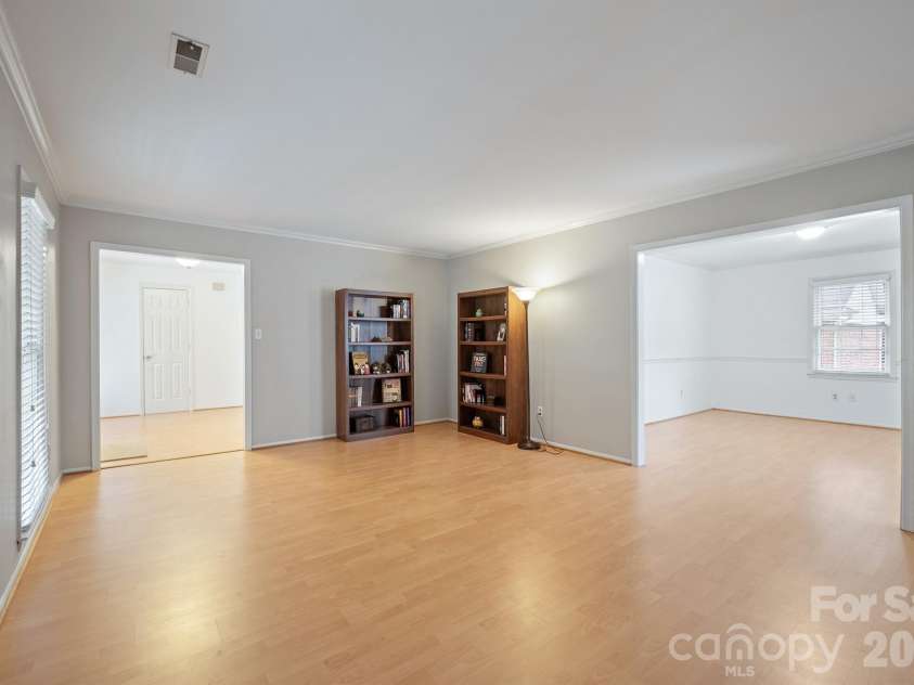 1122 Berry Ridge Road, Charlotte, NC 28270.  MLS# CAR4379547, YatesRealty ID 22569. 