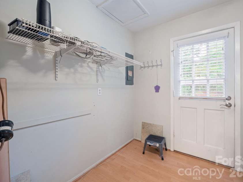 1122 Berry Ridge Road, Charlotte, NC 28270.  MLS# CAR4379547, YatesRealty ID 22569. 