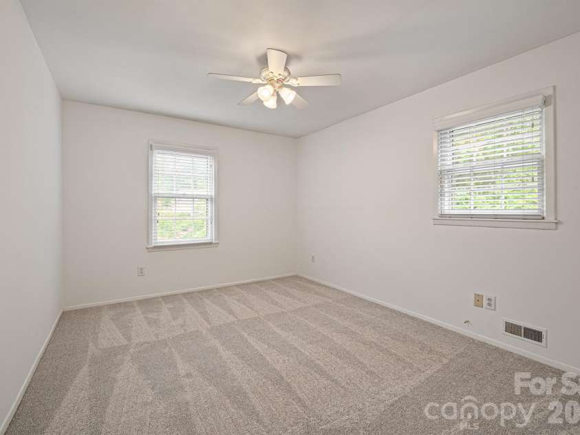 1122 Berry Ridge Road, Charlotte, NC 28270.  MLS# CAR4379547, YatesRealty ID 22569. 