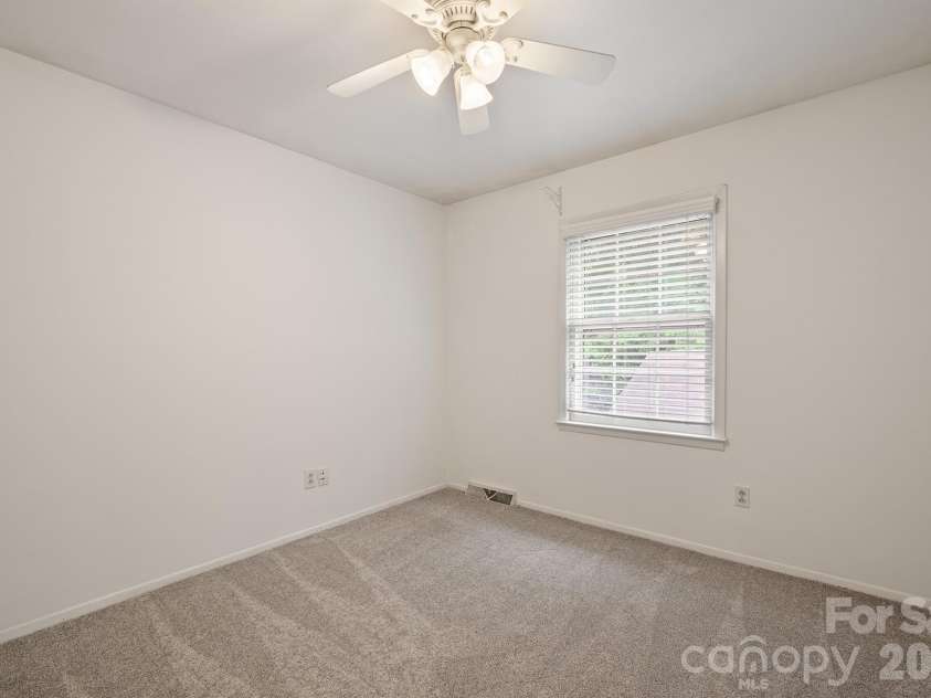1122 Berry Ridge Road, Charlotte, NC 28270.  MLS# CAR4379547, YatesRealty ID 22569. 