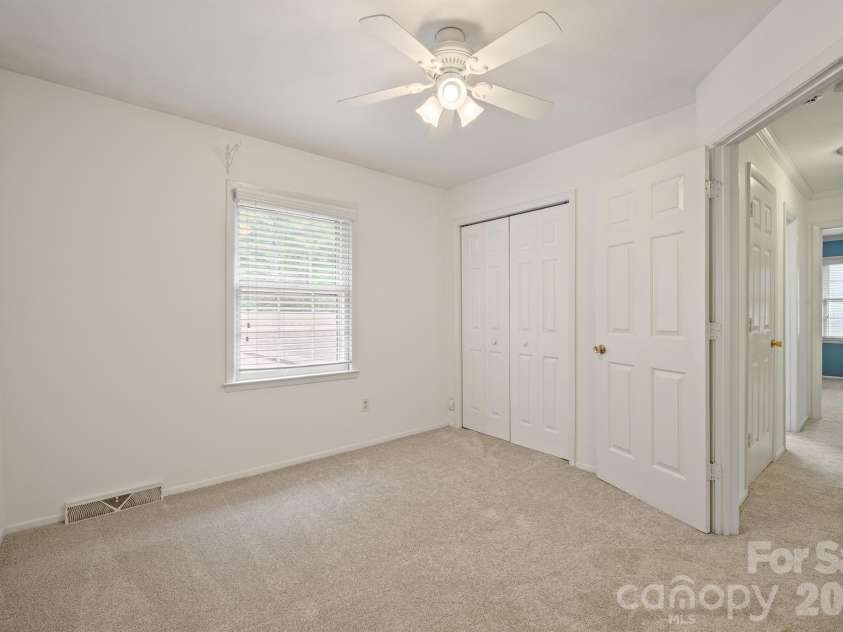1122 Berry Ridge Road, Charlotte, NC 28270.  MLS# CAR4379547, YatesRealty ID 22569. 