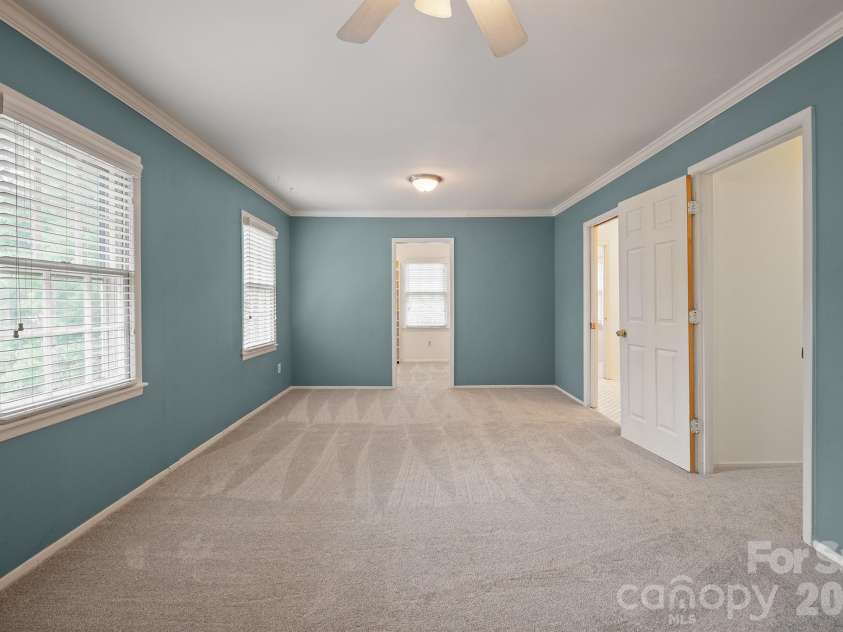1122 Berry Ridge Road, Charlotte, NC 28270.  MLS# CAR4379547, YatesRealty ID 22569. 