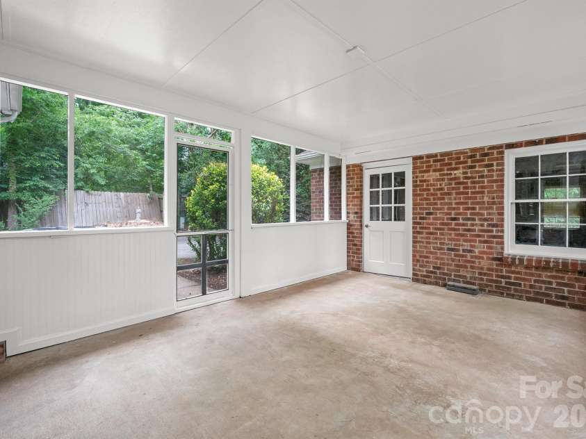 1122 Berry Ridge Road, Charlotte, NC 28270.  MLS# CAR4379547, YatesRealty ID 22569. 