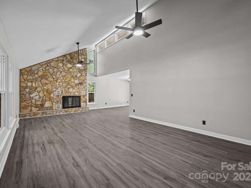 138 Ivy Lane, Mocksville, NC 27028.  MLS# CAR4273059, YatesRealty ID 22569. 