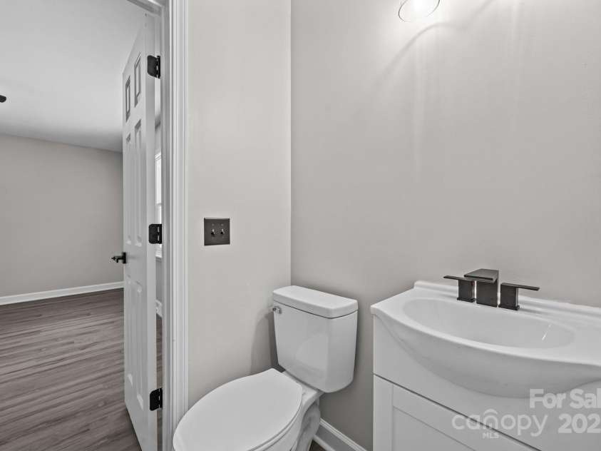 138 Ivy Lane, Mocksville, NC 27028.  MLS# CAR4273059, YatesRealty ID 22569. 