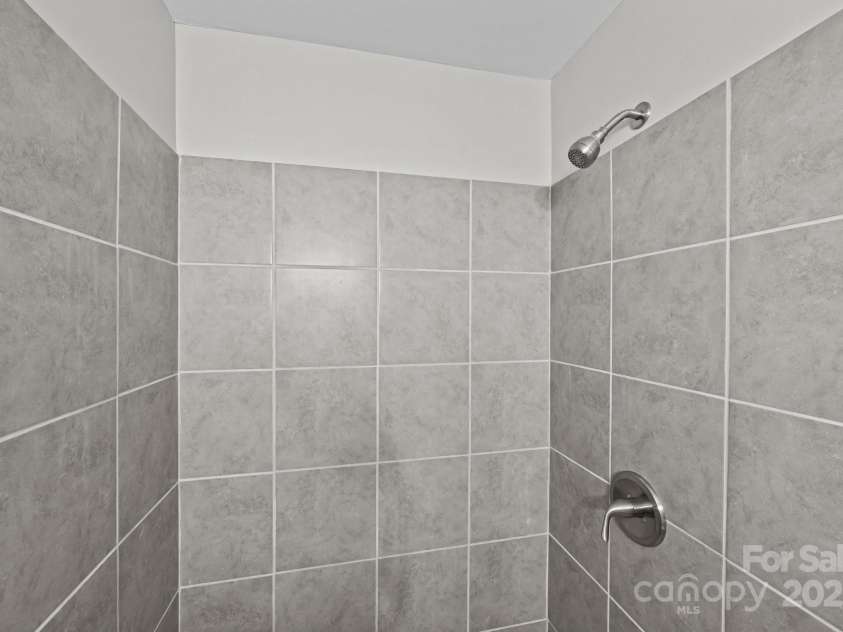 138 Ivy Lane, Mocksville, NC 27028.  MLS# CAR4273059, YatesRealty ID 22569. 