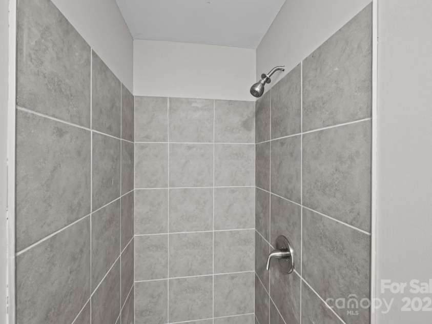 138 Ivy Lane, Mocksville, NC 27028.  MLS# CAR4273059, YatesRealty ID 22569. 