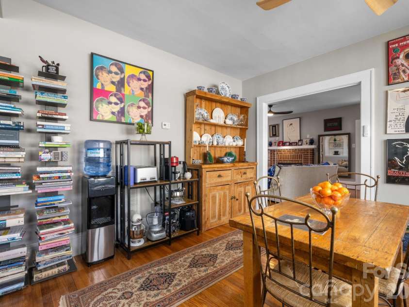 115 12th Street, Hickory, NC 28602.  MLS# CAR4348902, YatesRealty ID 2257. 