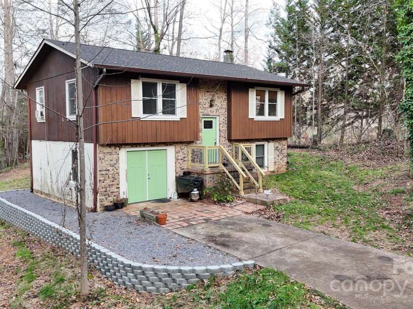 288 Nix Creek Church Road, Marion, NC 28752.  MLS# CAR4324424, YatesRealty ID 2257. 