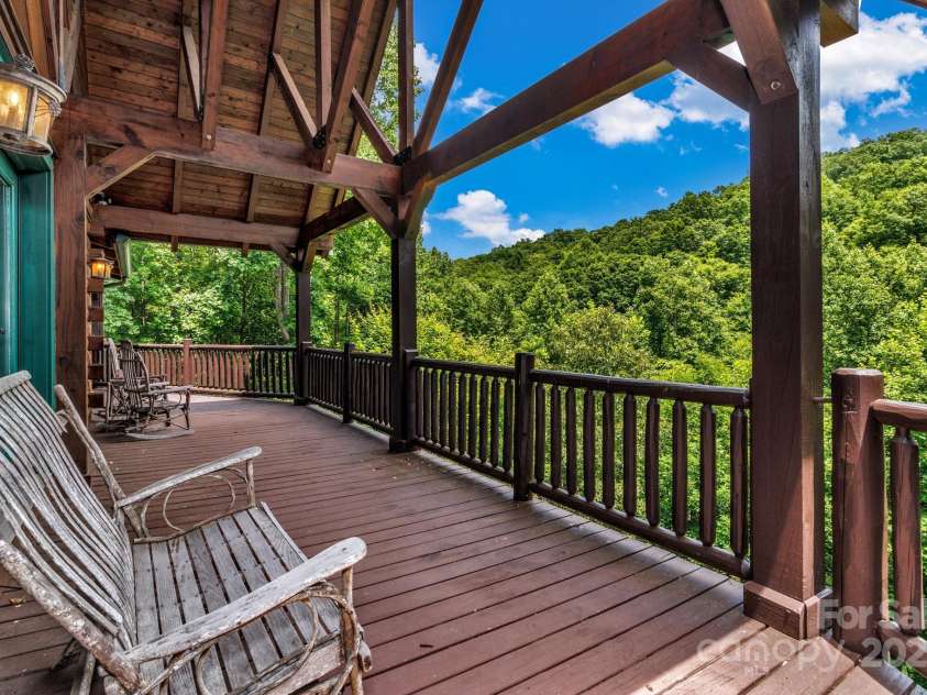 432 Atlantic Falls Trail, Black Mountain, NC 28711.  MLS# CAR4206241, YatesRealty ID 2257. 1400 sqft partially covered upper Deck