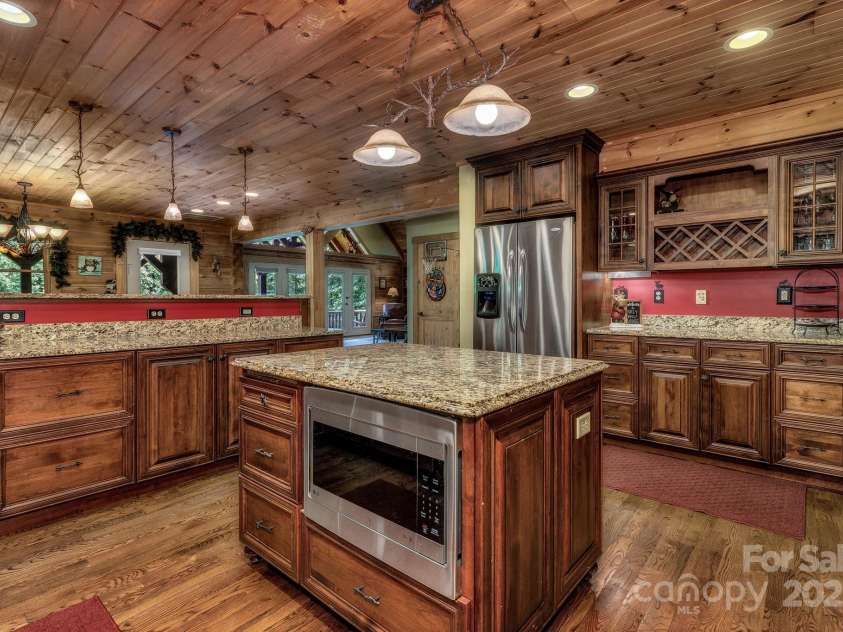 432 Atlantic Falls Trail, Black Mountain, NC 28711.  MLS# CAR4206241, YatesRealty ID 2257. 