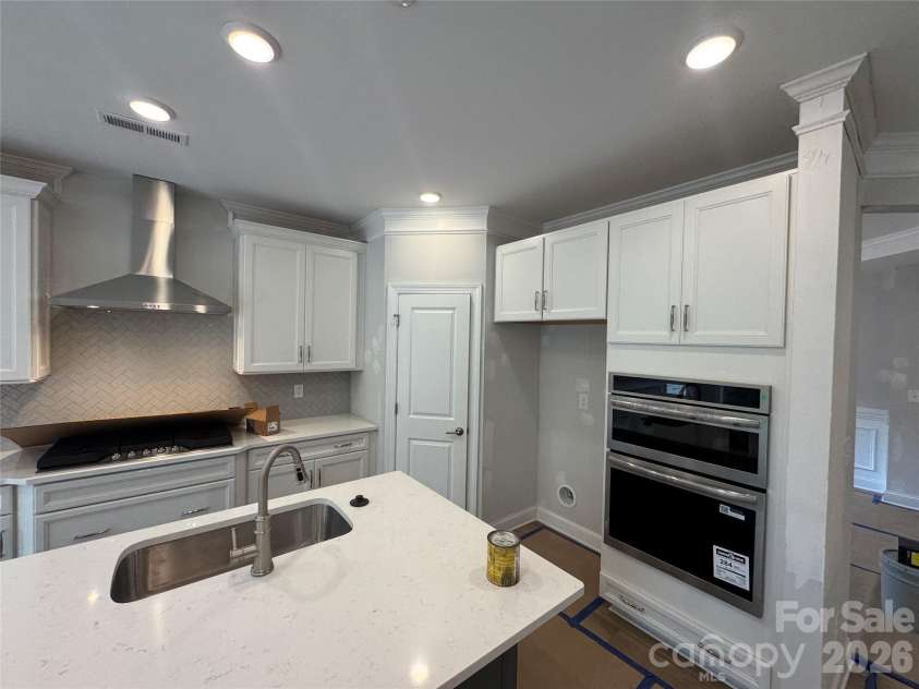 3050 Constitution Lane, Gastonia, NC 28056.  MLS# CAR4349382, YatesRealty ID 22570. Kitchen