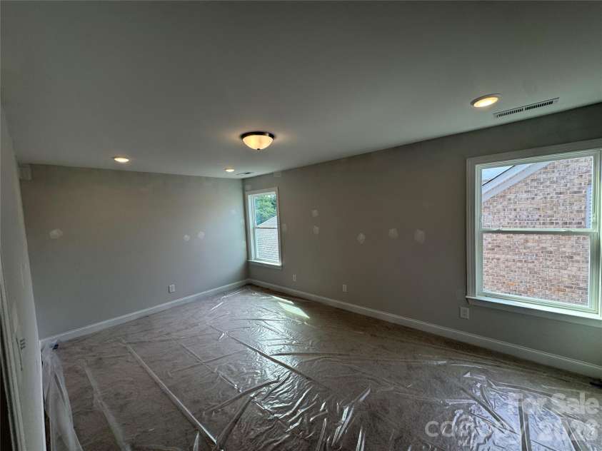 3050 Constitution Lane, Gastonia, NC 28056.  MLS# CAR4349382, YatesRealty ID 22570. Loft