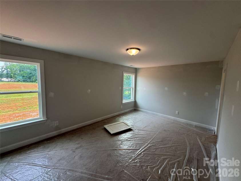 3050 Constitution Lane, Gastonia, NC 28056.  MLS# CAR4349382, YatesRealty ID 22570. Loft