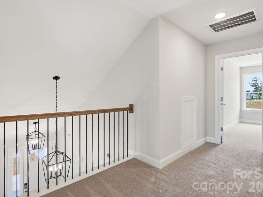 3050 Constitution Lane, Gastonia, NC 28056.  MLS# CAR4349382, YatesRealty ID 22570. Upper-Level Landing