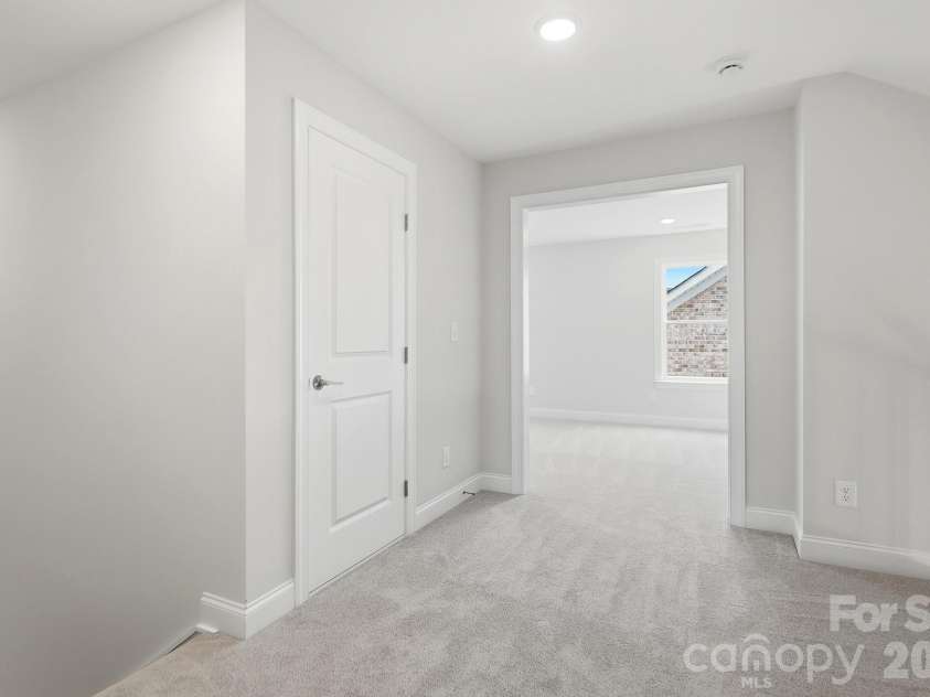 3050 Constitution Lane, Gastonia, NC 28056.  MLS# CAR4349382, YatesRealty ID 22570. Upper-Level Landing
