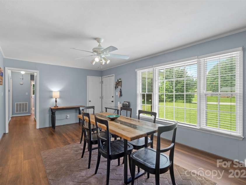 2536 Cambridge Drive, Lancaster, SC 29720.  MLS# CAR4266879, YatesRealty ID 22572. 