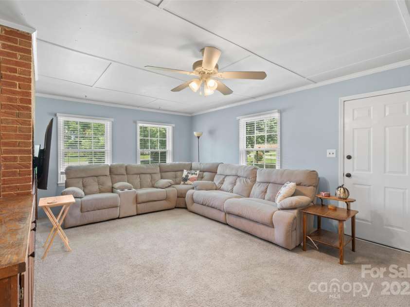 2536 Cambridge Drive, Lancaster, SC 29720.  MLS# CAR4266879, YatesRealty ID 22572. 