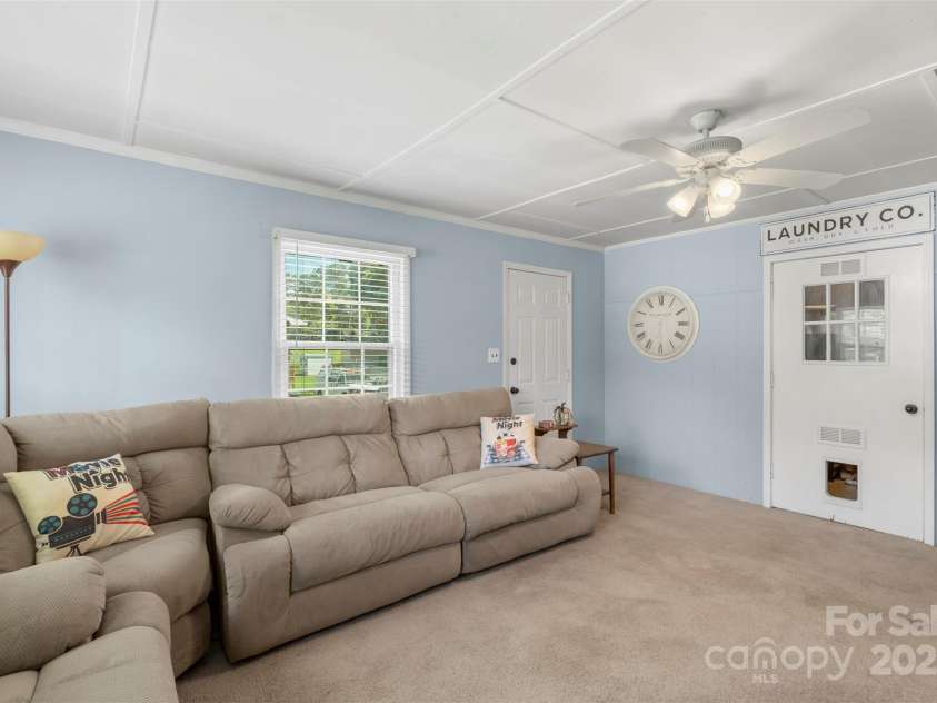 2536 Cambridge Drive, Lancaster, SC 29720.  MLS# CAR4266879, YatesRealty ID 22572. 