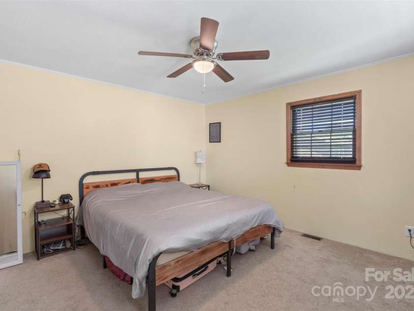 2536 Cambridge Drive, Lancaster, SC 29720.  MLS# CAR4266879, YatesRealty ID 22572. 