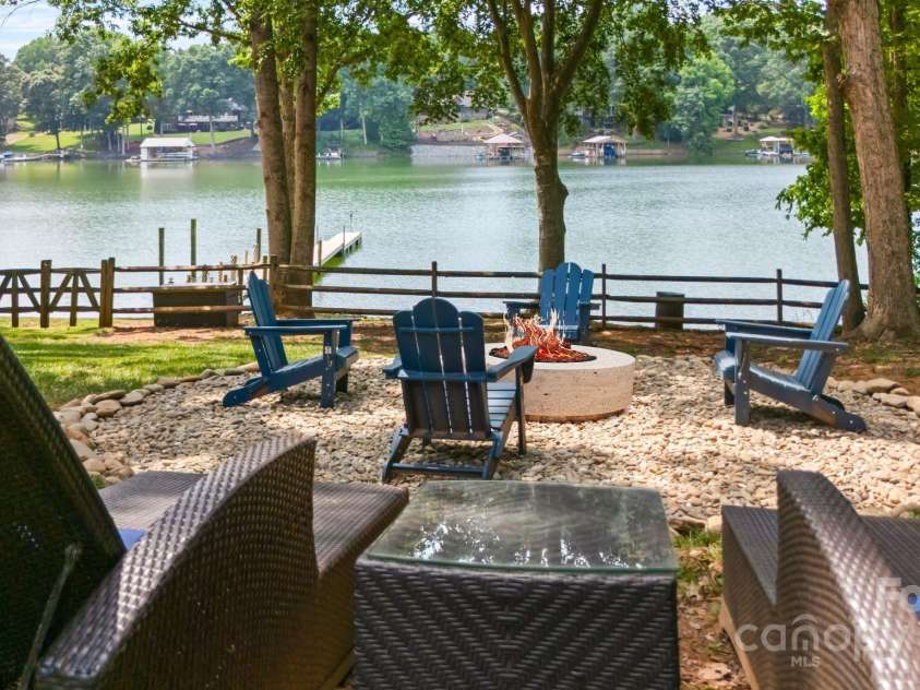 6836 Summer Hill Drive, Denver, NC 28037.  MLS# CAR4271136, YatesRealty ID 22574. 