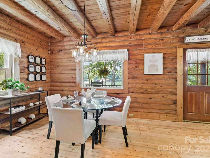 6836 Summer Hill Drive, Denver, NC 28037.  MLS# CAR4271136, YatesRealty ID 22574. 