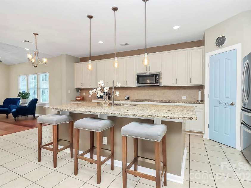 1618 Bay Meadows Avenue, Concord, NC 28027.  MLS# CAR4259621, YatesRealty ID 22575. Spacious Kitchen Island