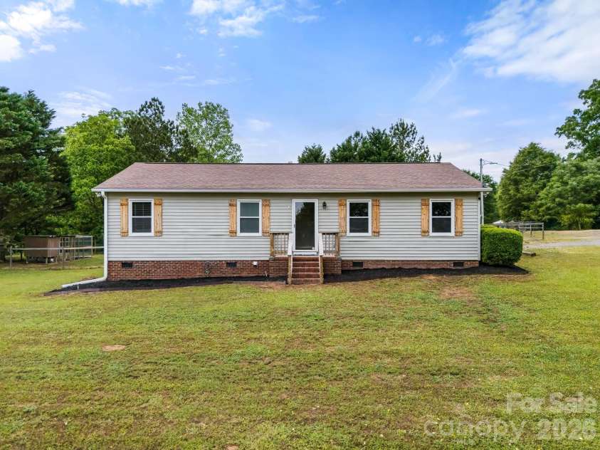 5129 Harmony Church Road, Edgemoor, SC 29712.  MLS# CAR4376418, YatesRealty ID 22575. 