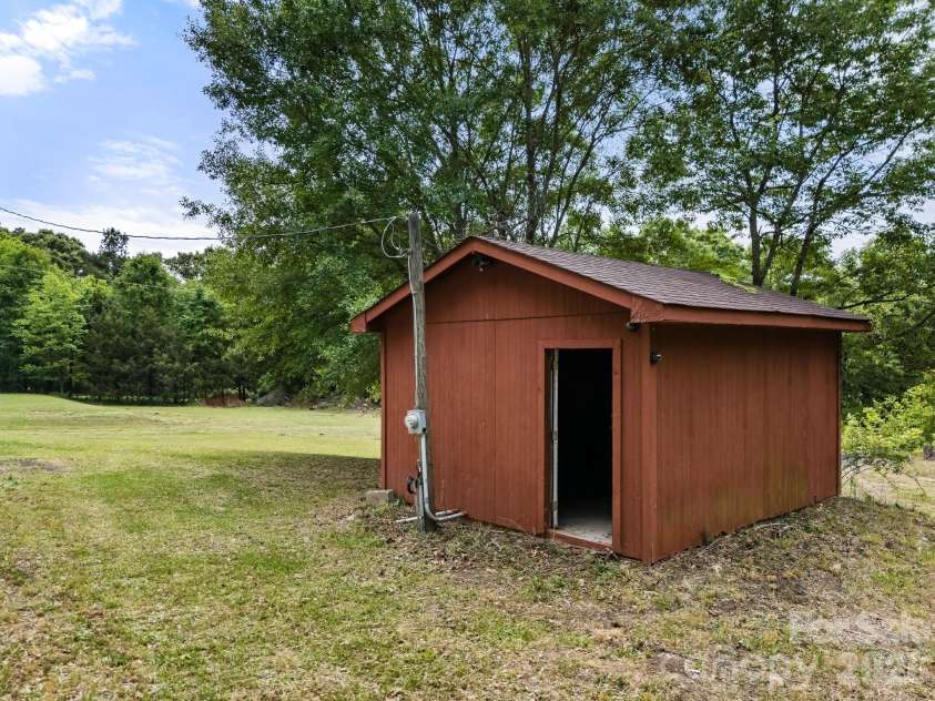 5129 Harmony Church Road, Edgemoor, SC 29712.  MLS# CAR4376418, YatesRealty ID 22575. 